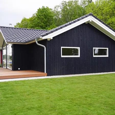 Hébergement de vacances Holiday Nordlys With Sauna At The Duemmer Lake *