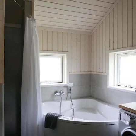 Hébergement de vacances Holiday Nordlys With Sauna At The Duemmer Lake